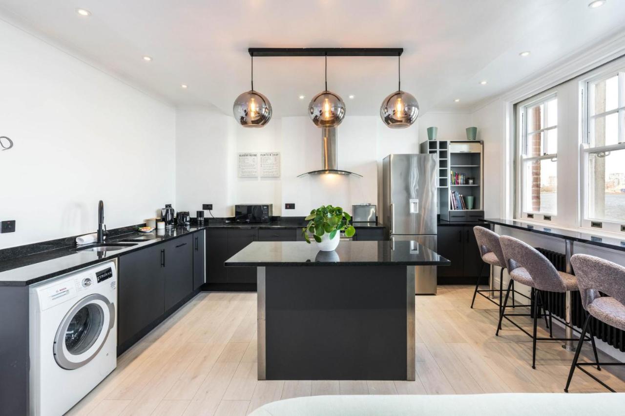 Stunning 3bd Riverside Flat Communal Roof Terrace Apartament