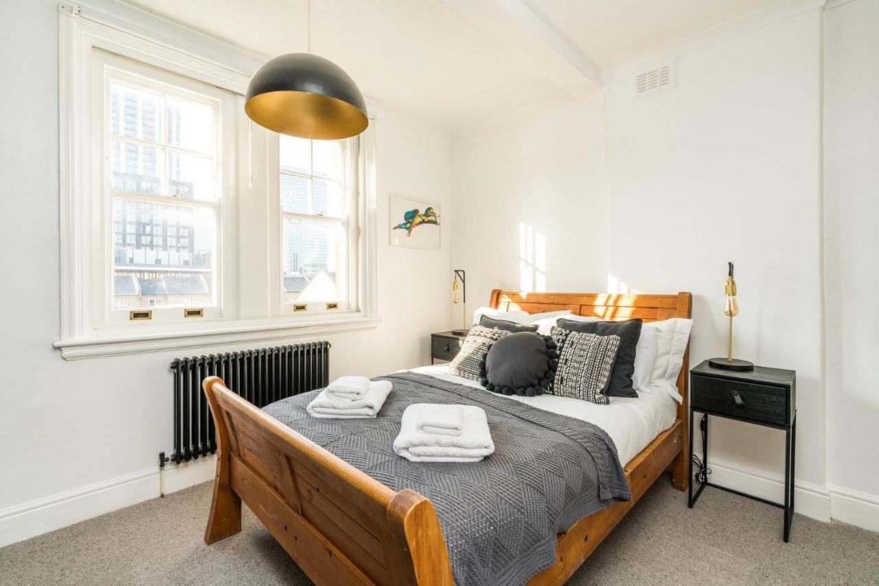 Apartament Stunning 3bd Riverside Flat Communal Roof Terrace Londra